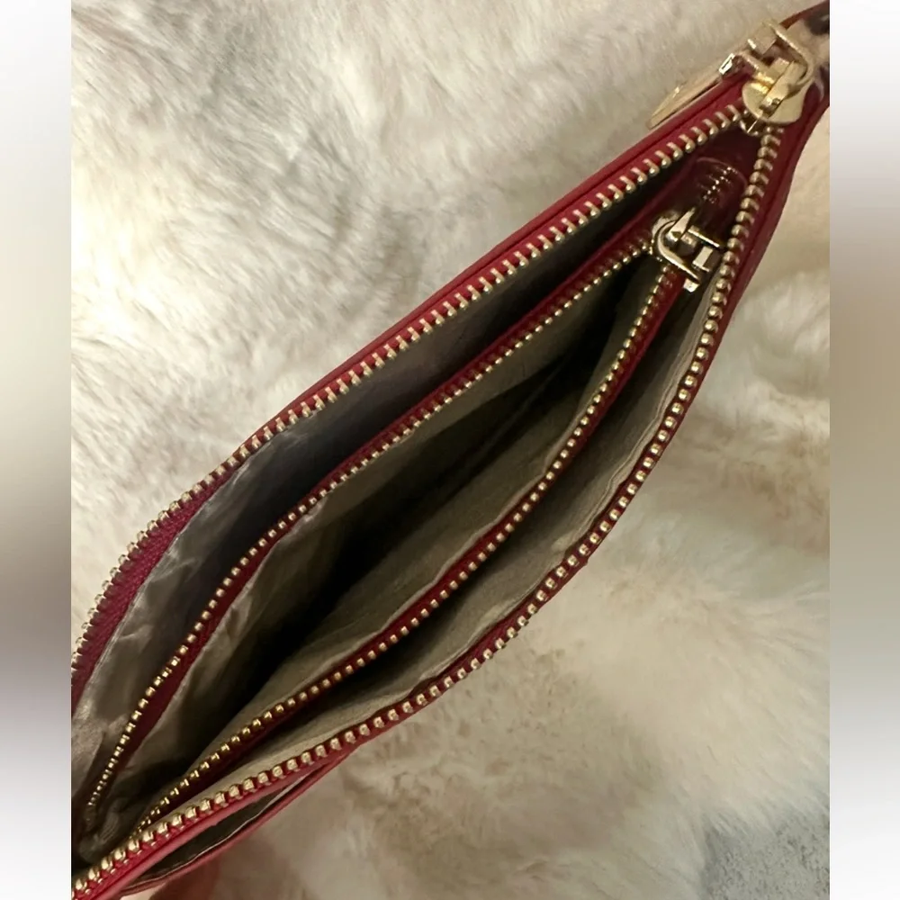 NEW- VEGAN LEOPARD PRINT & LIPSTICK RED TRIMMED CLUTCH WRISTLET